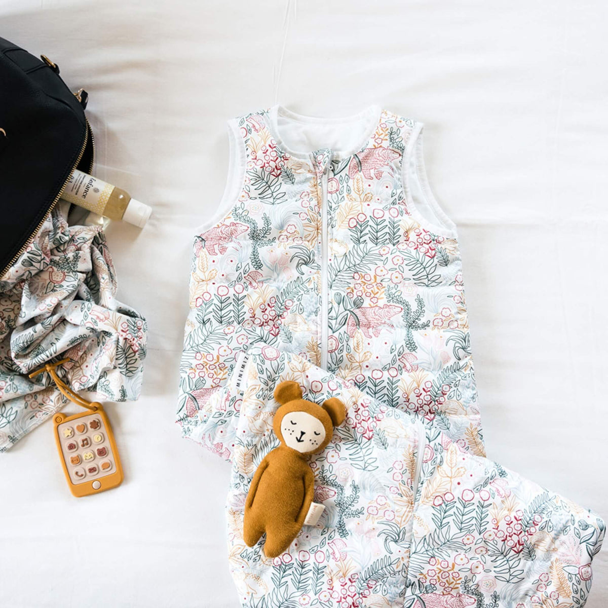 Gigoteuse de transport Yosemite avec sac à langer et doudou : tout le kit de sortie de bébé